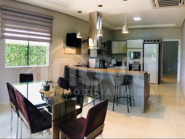 #122 - Casa para Venta en Ciudad del Este - PY-10