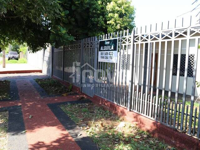 #233 - Casa para Alquiler en Ciudad del Este - PY-10 - 1