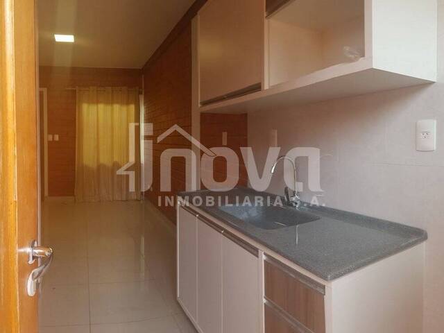 #242 - Casa para Venta en Ciudad del Este - PY-10