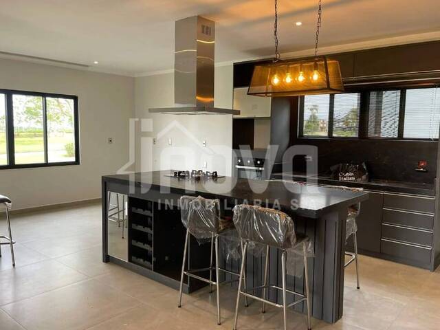 #461 - Casa para Alquiler en Hernandarias - PY-10 - 2