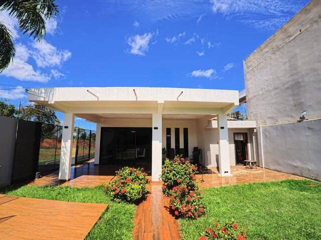 #496 - Casa para Venta en Ciudad del Este - PY-10