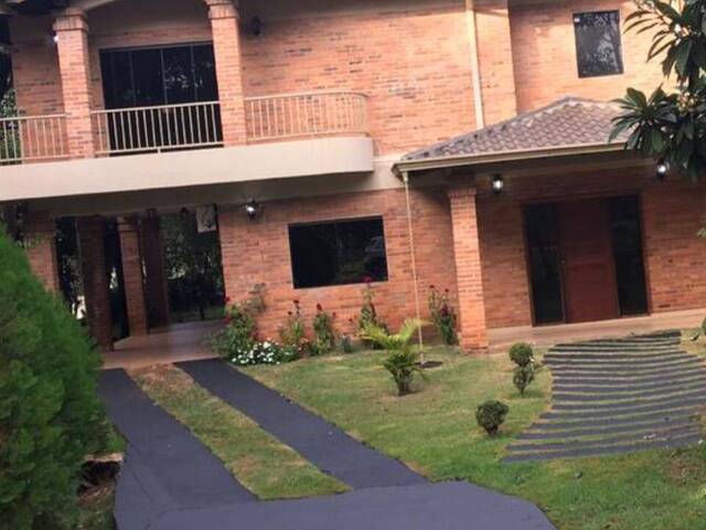 #511 - Casa para Alquiler en Ciudad del Este - PY-10 - 1